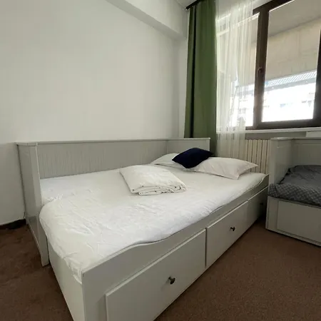 Tomis Apartment
