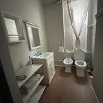 Tomis Apartment *